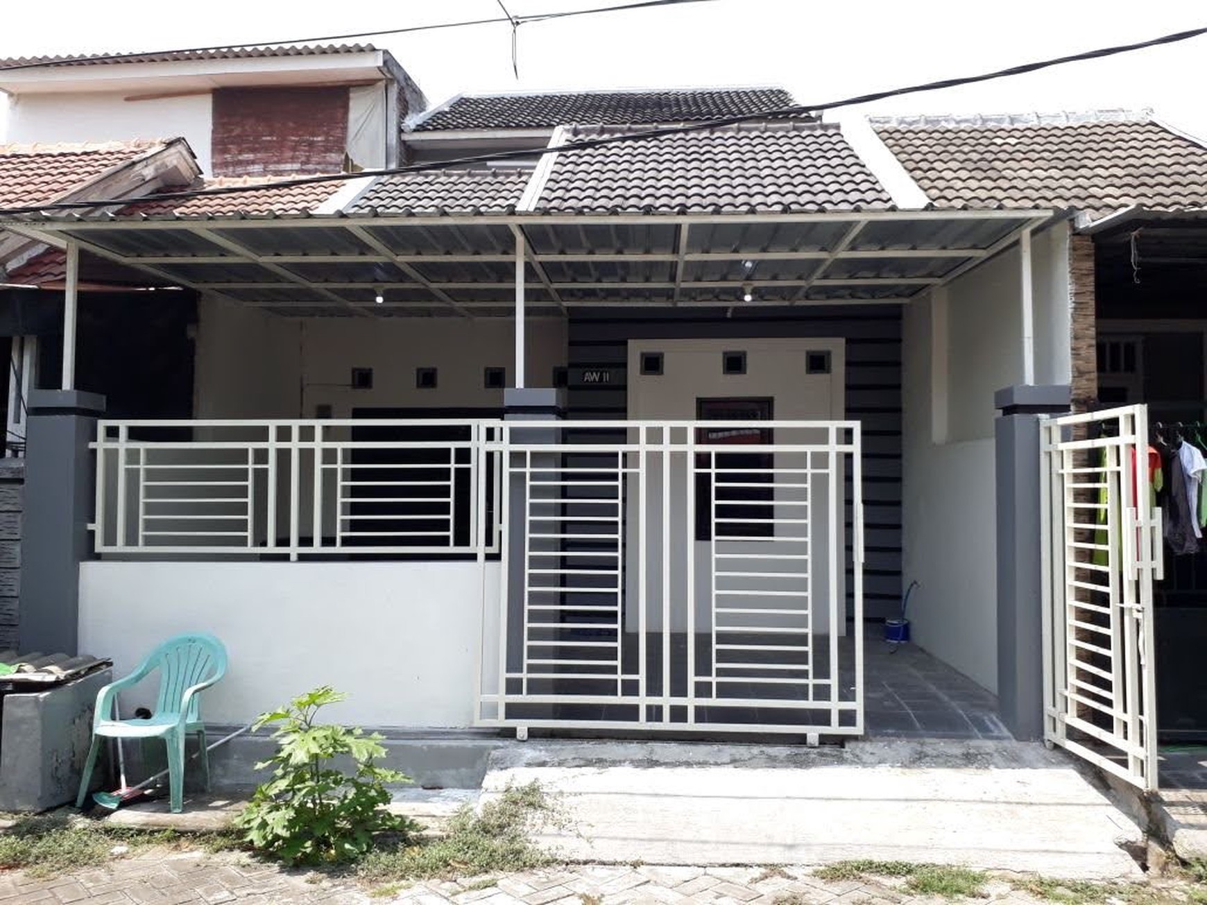 1911. Dijual Rumah Palem Pertiwi Menganti Gresik