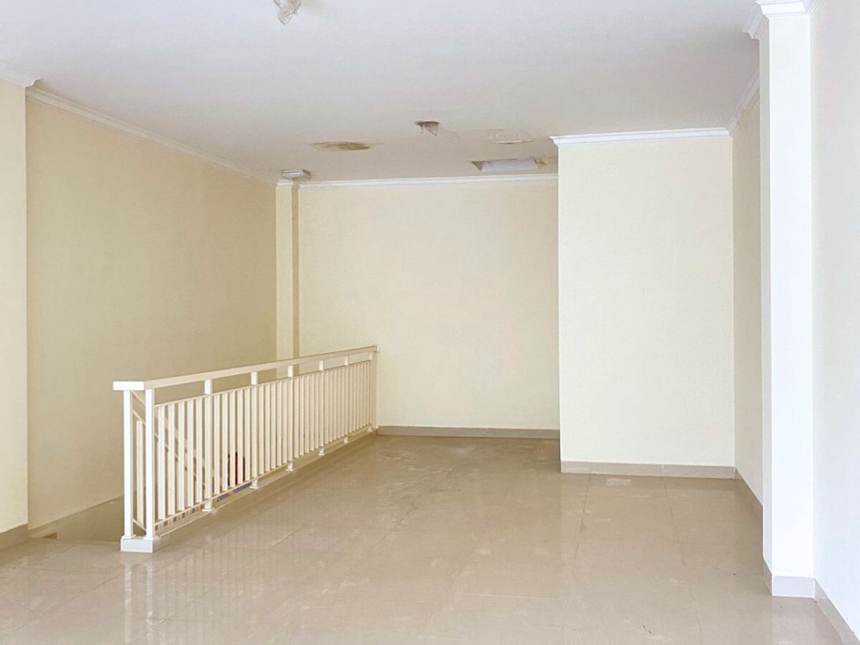 Ruko 3 Lantai di Area Komersial Cinere