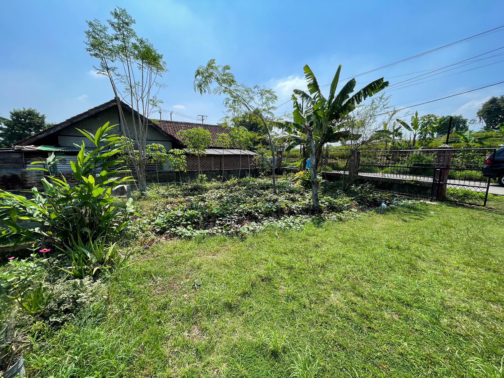 Rumah Murah dengan Tanah Luas Dekat Wisata Gunung Puntang Banjaran