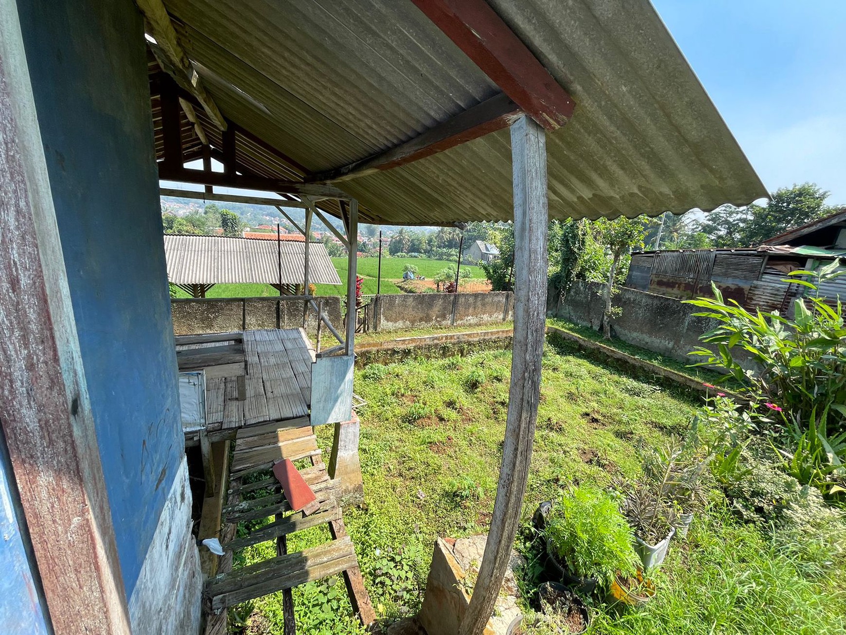 Rumah Murah dengan Tanah Luas Dekat Wisata Gunung Puntang Banjaran