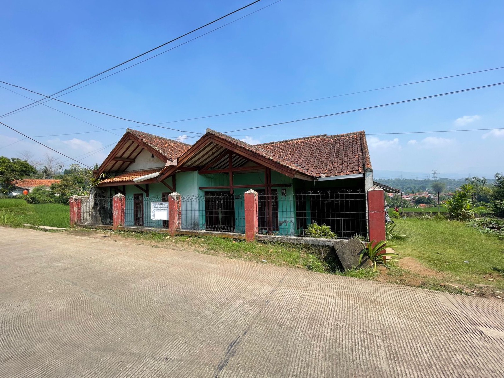 Rumah Murah dengan Tanah Luas Dekat Wisata Gunung Puntang Banjaran
