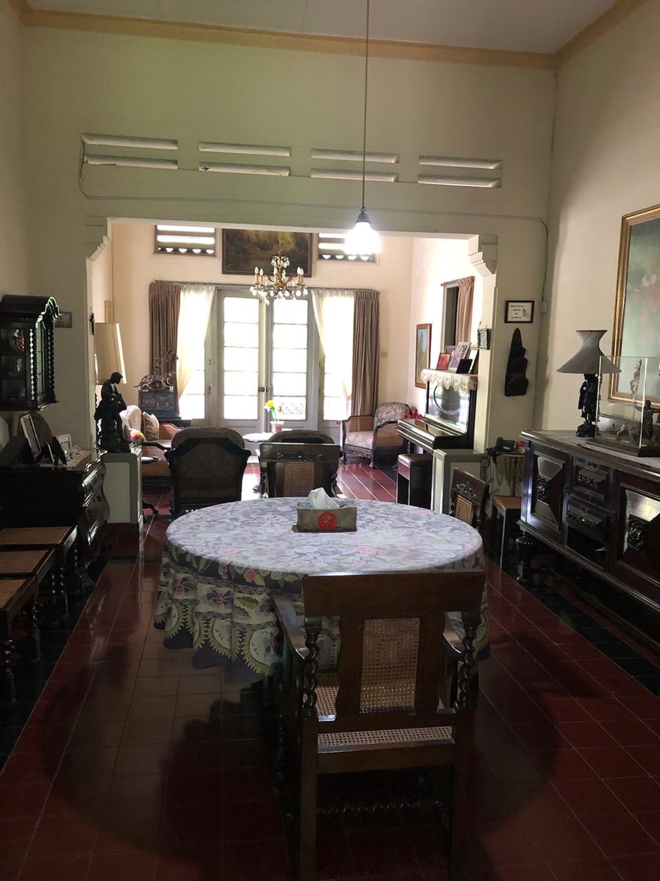 Rumah Kolonial dijual di Menteng, Dekat kedutaan, Sekolah Dan Rumah sakit