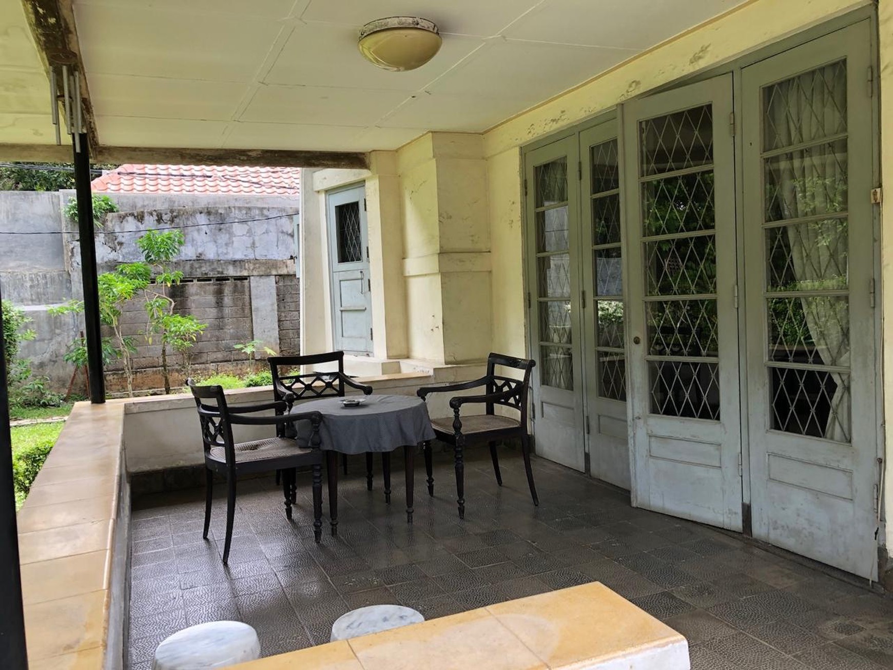 Rumah Kolonial dijual di Menteng, Dekat kedutaan, Sekolah Dan Rumah sakit