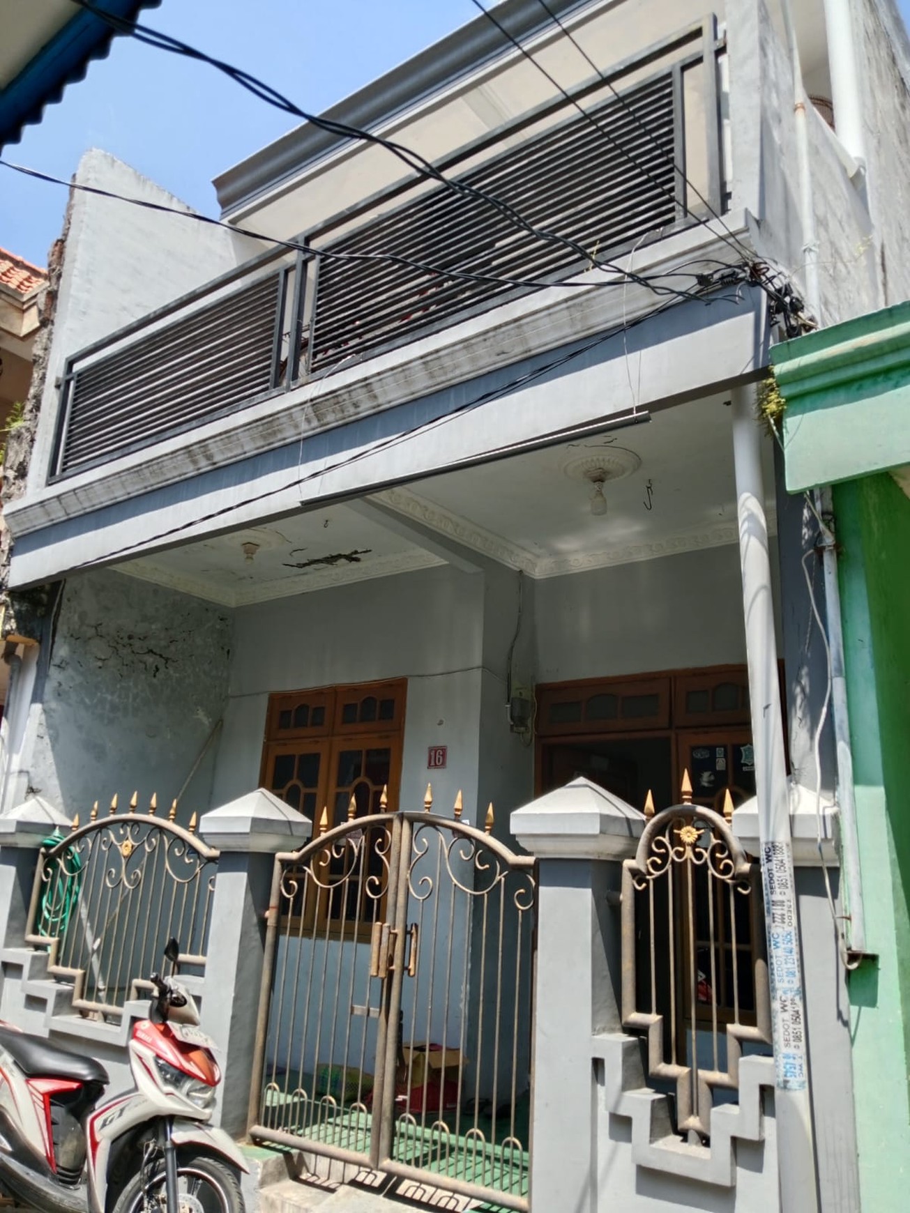 Dijual Murah Rumah 2 lantai di Kandangan Timur