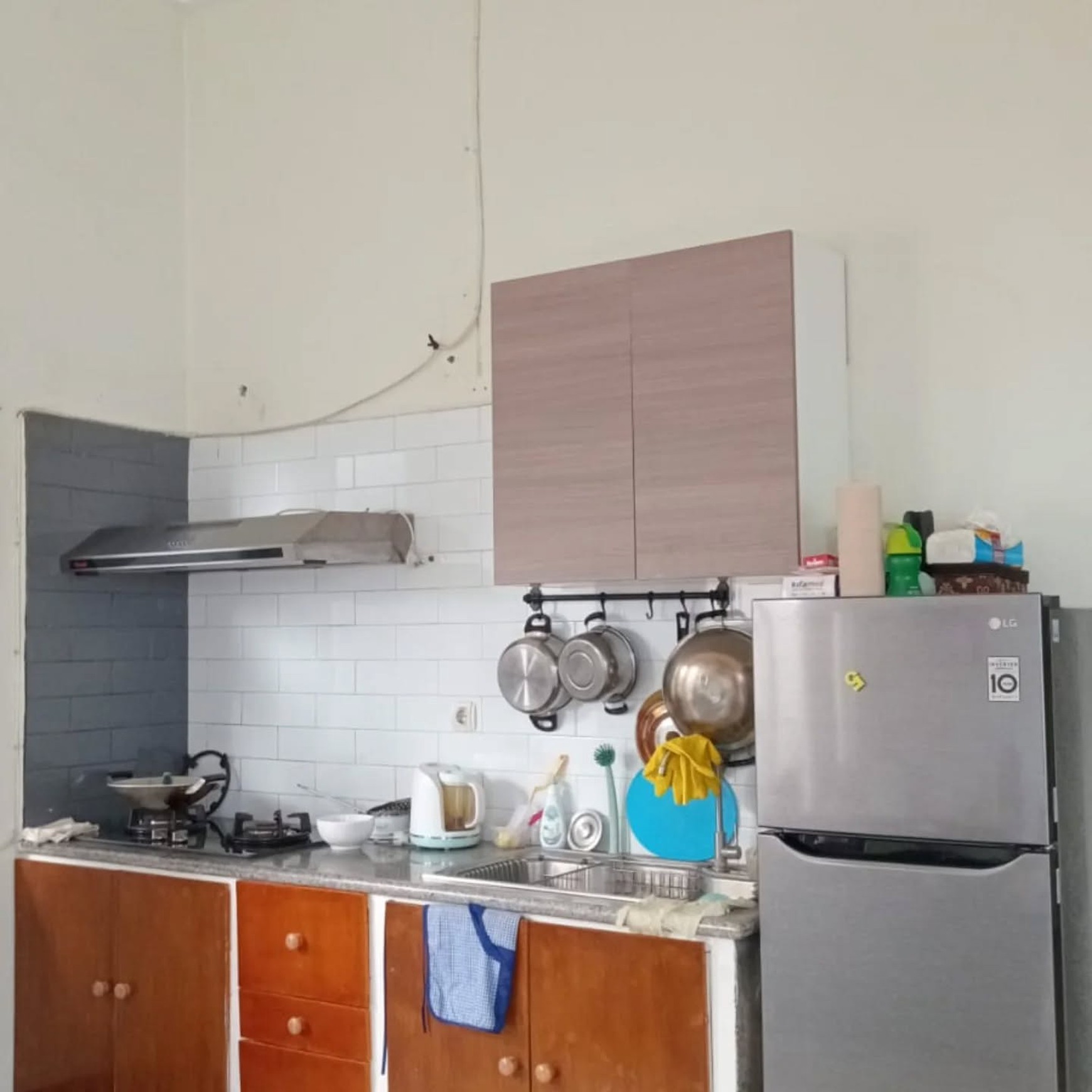 JUAL RUMAH NYAMAN SIAP HUNI LOKASI STRATEGIS DI CILEUNYI