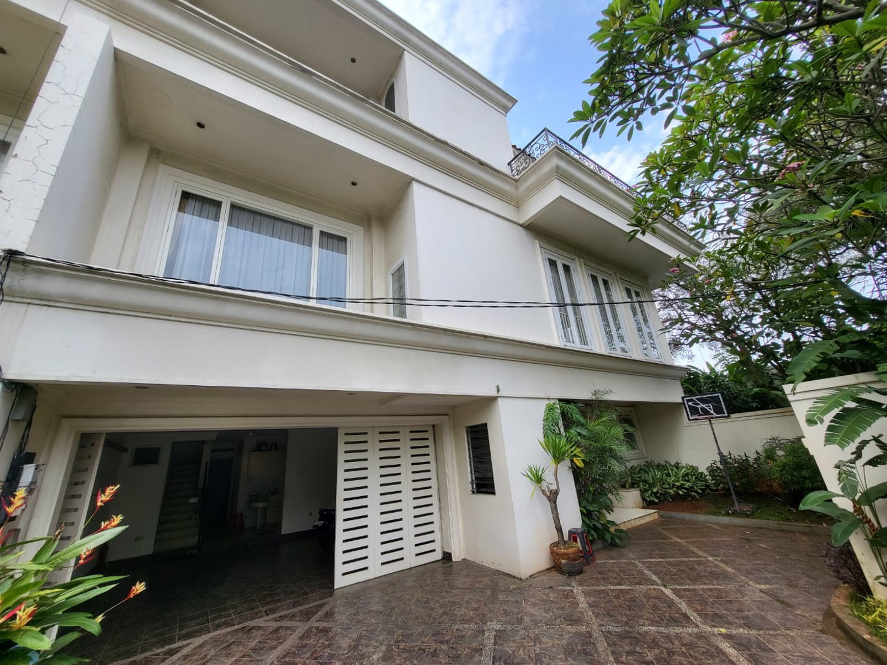 Beautiful House for rent ampera kemang Jakarta Selatan 