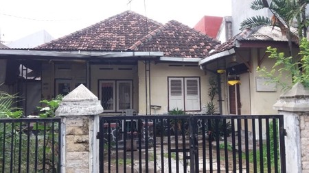 DIJUAL MURAH RUMAH JL ROKAN SURABAYA PUSAT