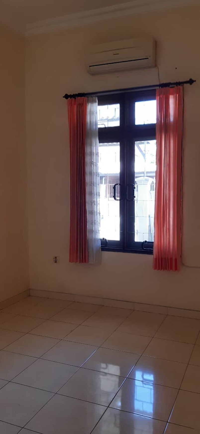 Disewakan Rumah Siap Huni Darmo Indah Timur