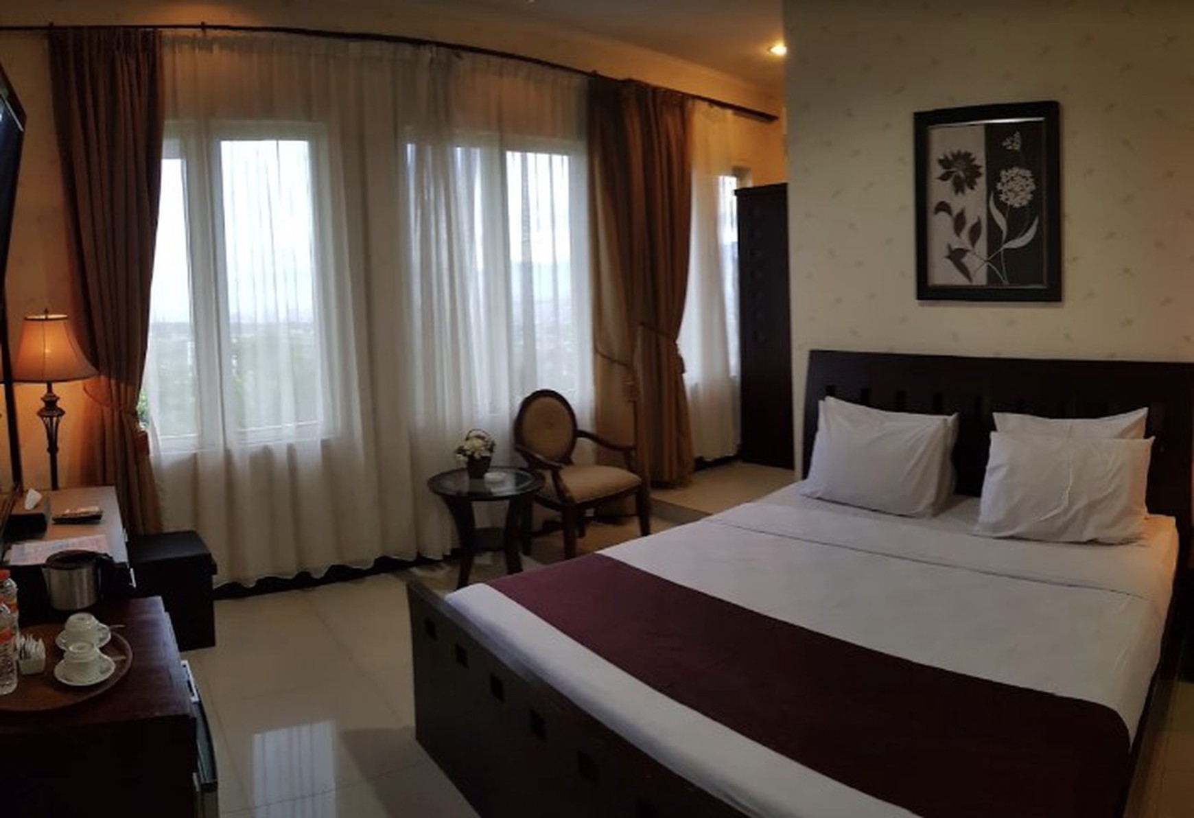 Hotel Nyaman dan Asri dengan View Dataran Tinggi Sejuk Hanya 1,4 Km ke Taman Hutan Raya Dago