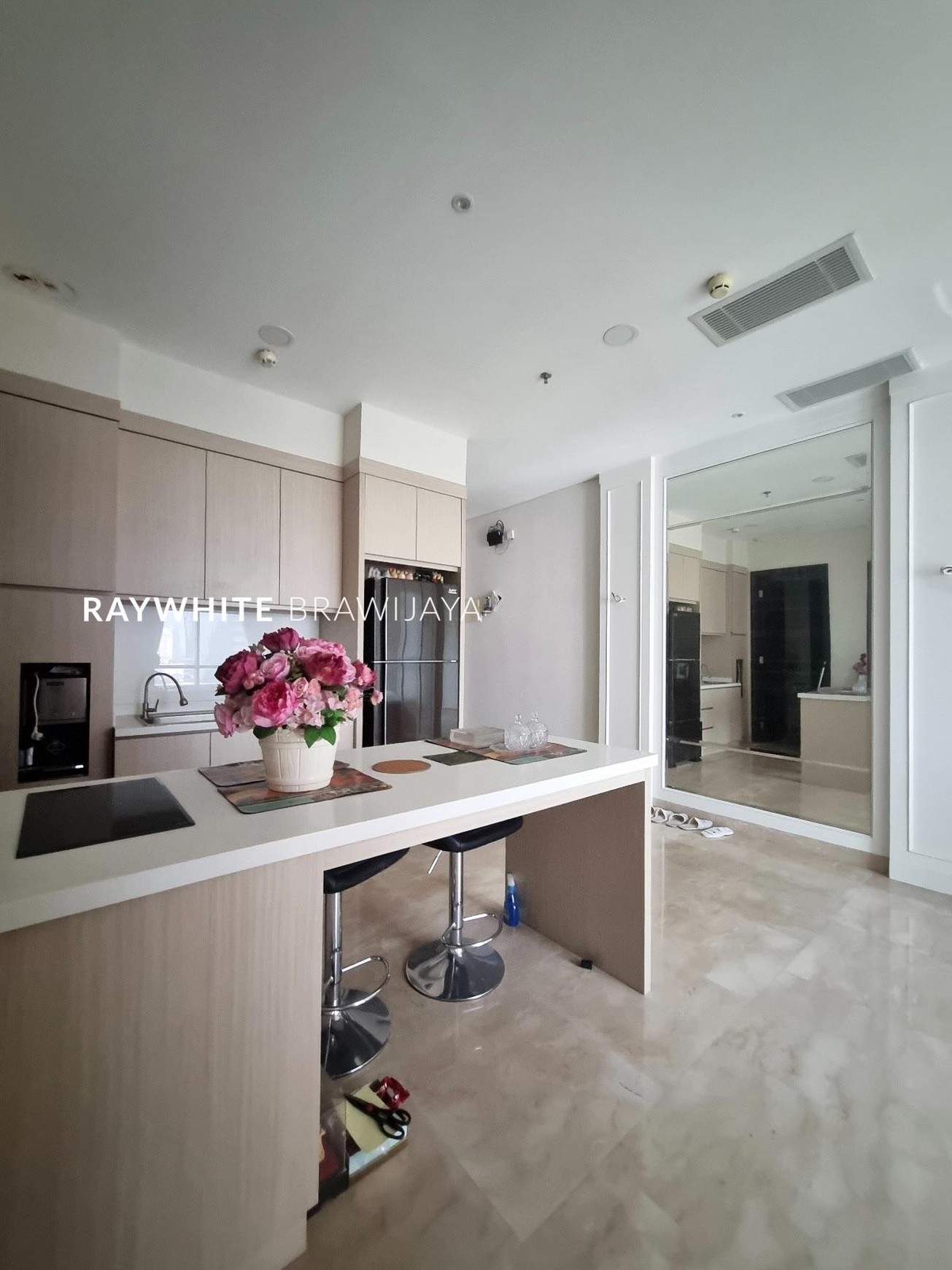 Rumah Hitung Tanah Area Cipete