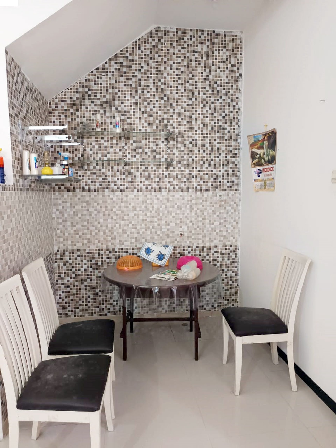 Rumah di Cluster Sorrento Pakuwon City, 2 Lantai, Semi Furnished, Siap Huni