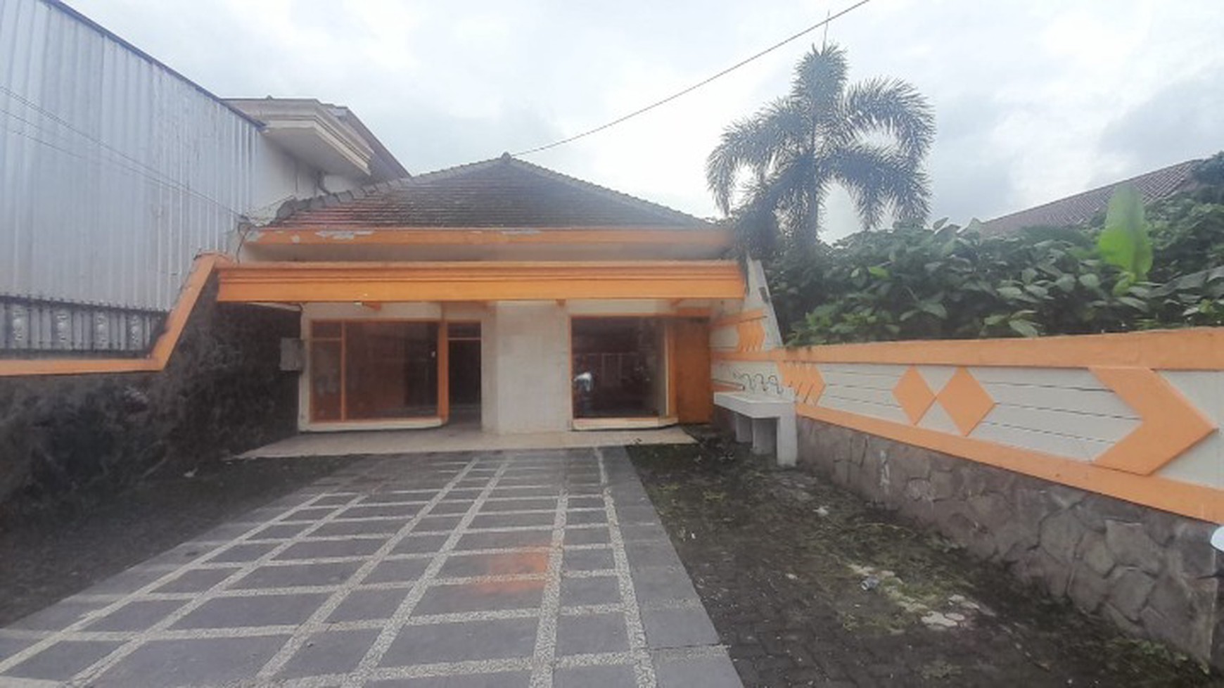 Bangunan strategis 1 lantai di Jalan Soekarno Hatta