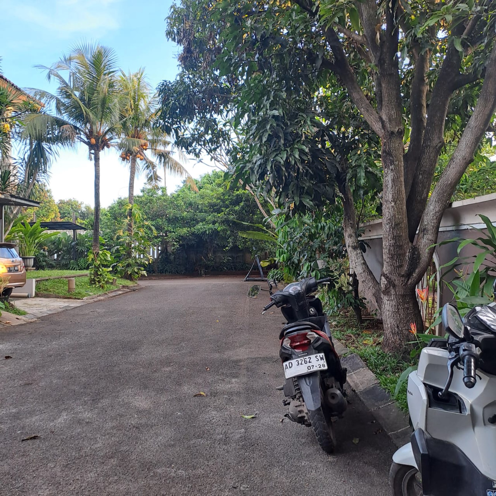 Rumah 2 Lantai Baru Renov Sudah SHM @Bintaro Sektor 9