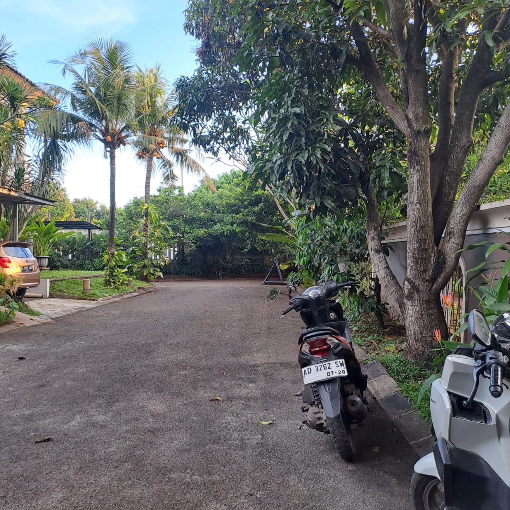 Rumah 2 Lantai Baru Renov Sudah SHM @Bintaro Sektor 9