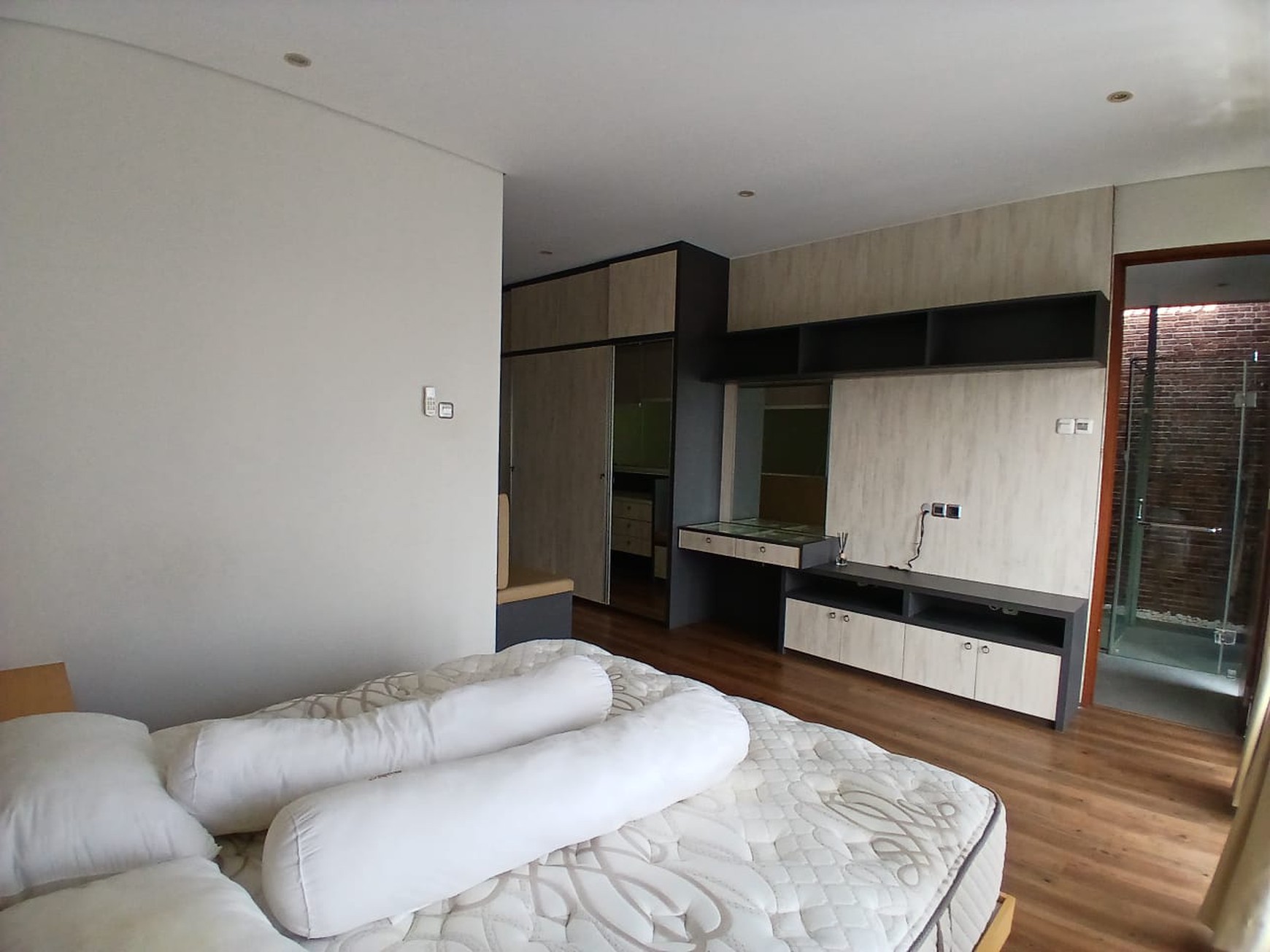 Disewakan rumah siap bagus furnished di jalan sumbawa cinere