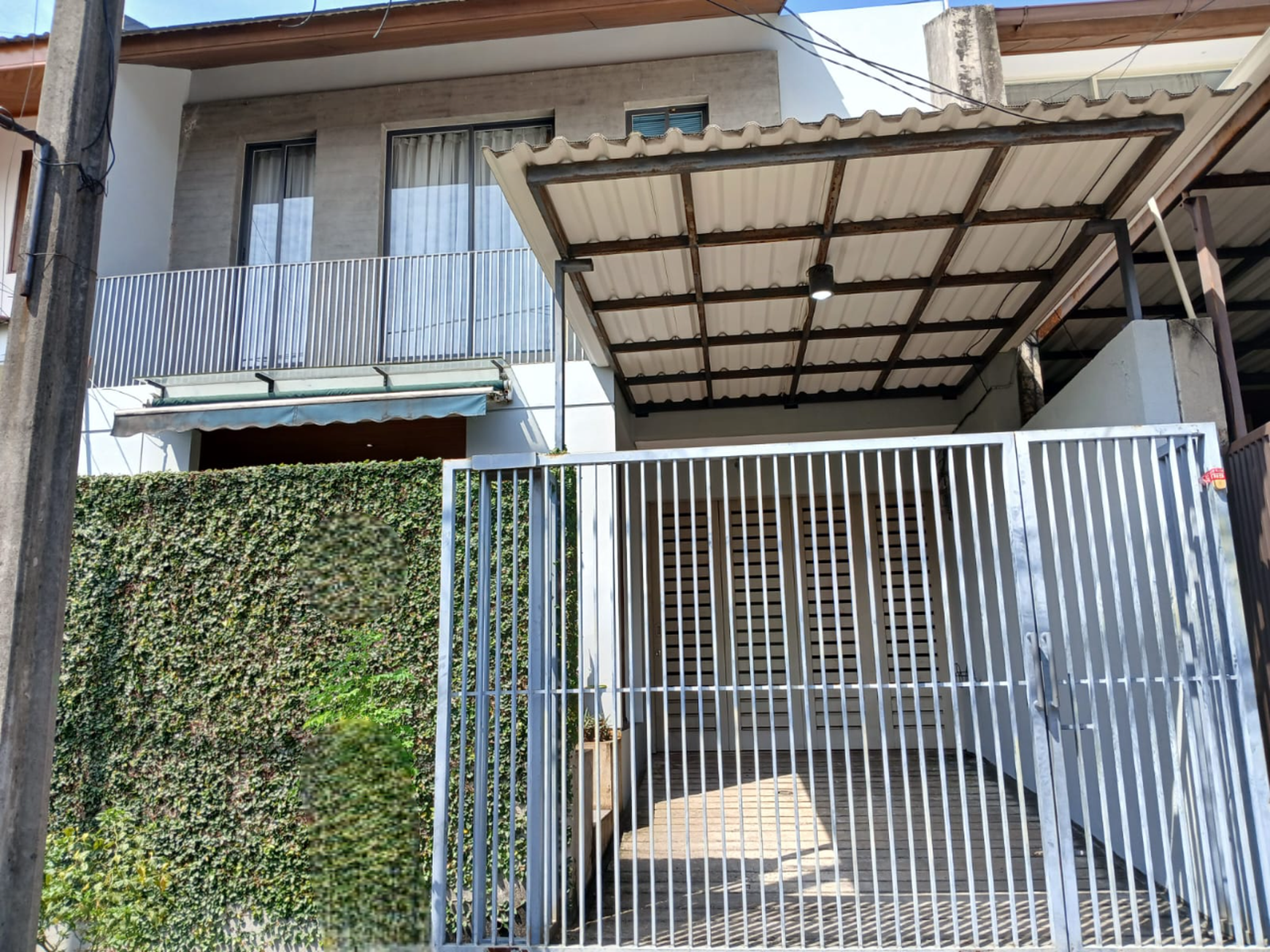 Disewakan rumah siap bagus furnished di jalan sumbawa cinere