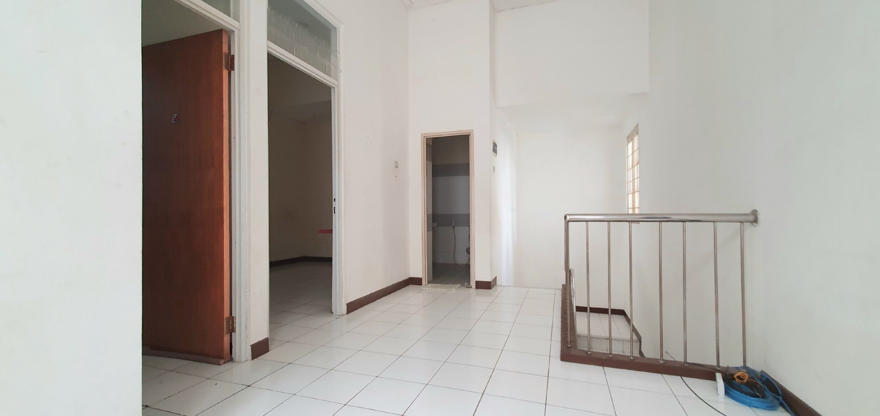 Rumah rapih siap huni di Gading Kirana Timur, Kelapa Gading. 11x17m2, hadap Selatan