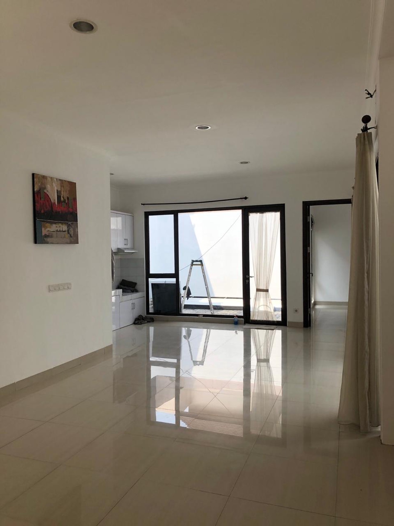 Rumah 2 Lantai Siap Huni dengan Hunian Nyaman dan Asri @The Icon, BSD