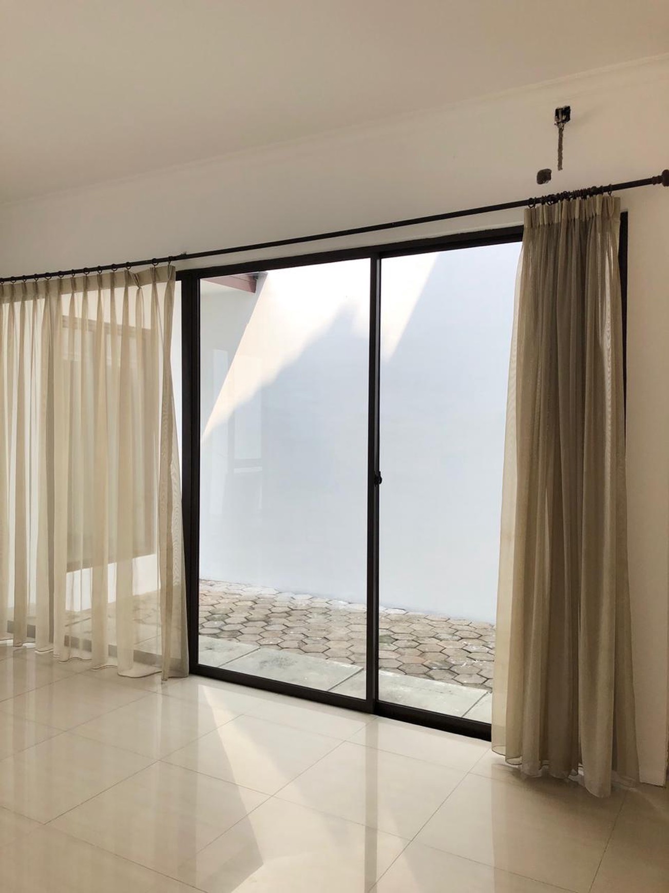 Rumah 2 Lantai Siap Huni dengan Hunian Nyaman dan Asri @The Icon, BSD