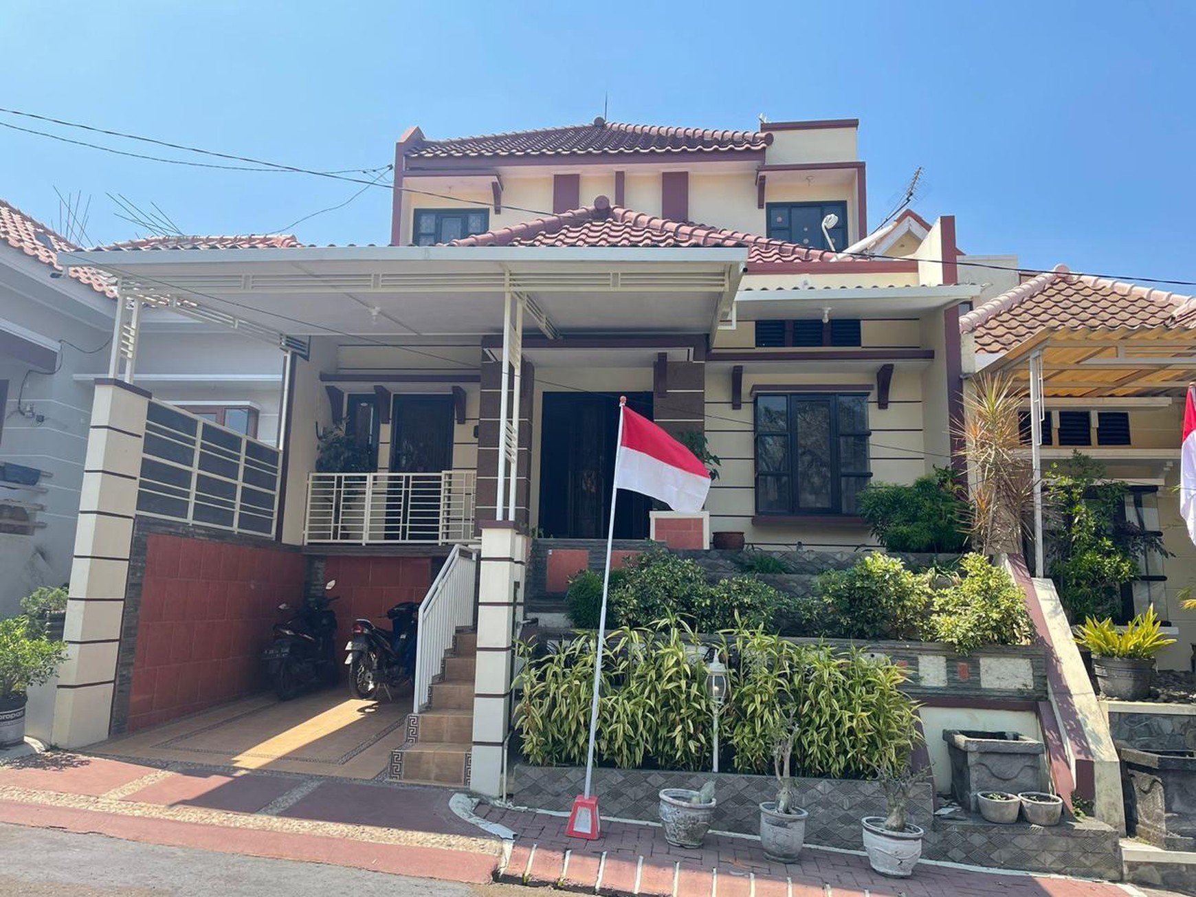 Rumah Bisa Untuk Villa atau Hunian Pribadi Sangat Istimewa di Karangploso Malang 1,35M Nego!!!