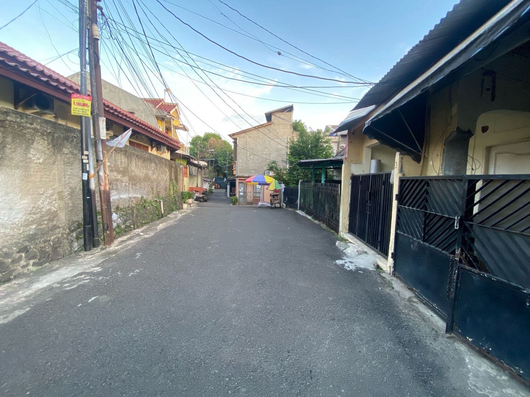 Rumah Hitung tanah, Cocok untuk Kost- Kost san, di Bintaro Jaksel