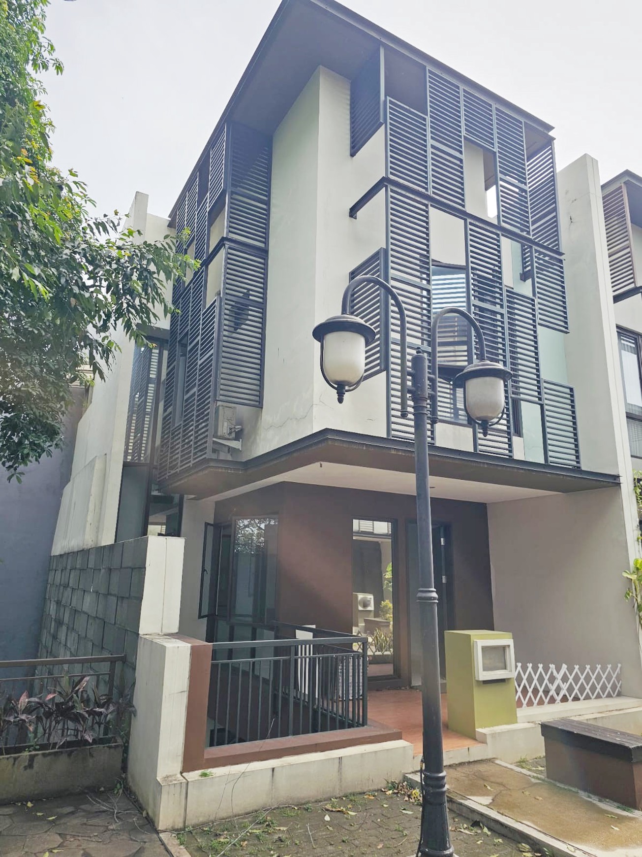 Rumah 3 lantai di Greenwich Cluster Whelford BSD City