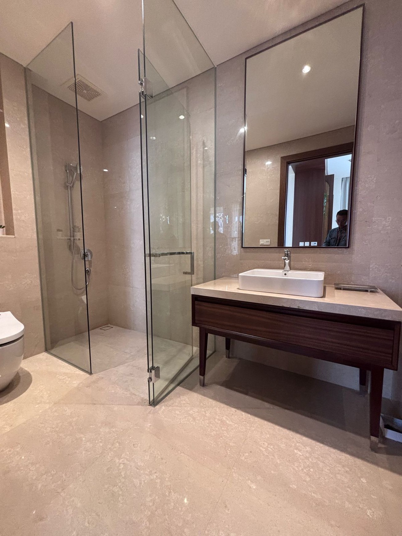 For Sale Apartement The Pakubuwono Spring Brand New Unit Fully Furnished 2 beds