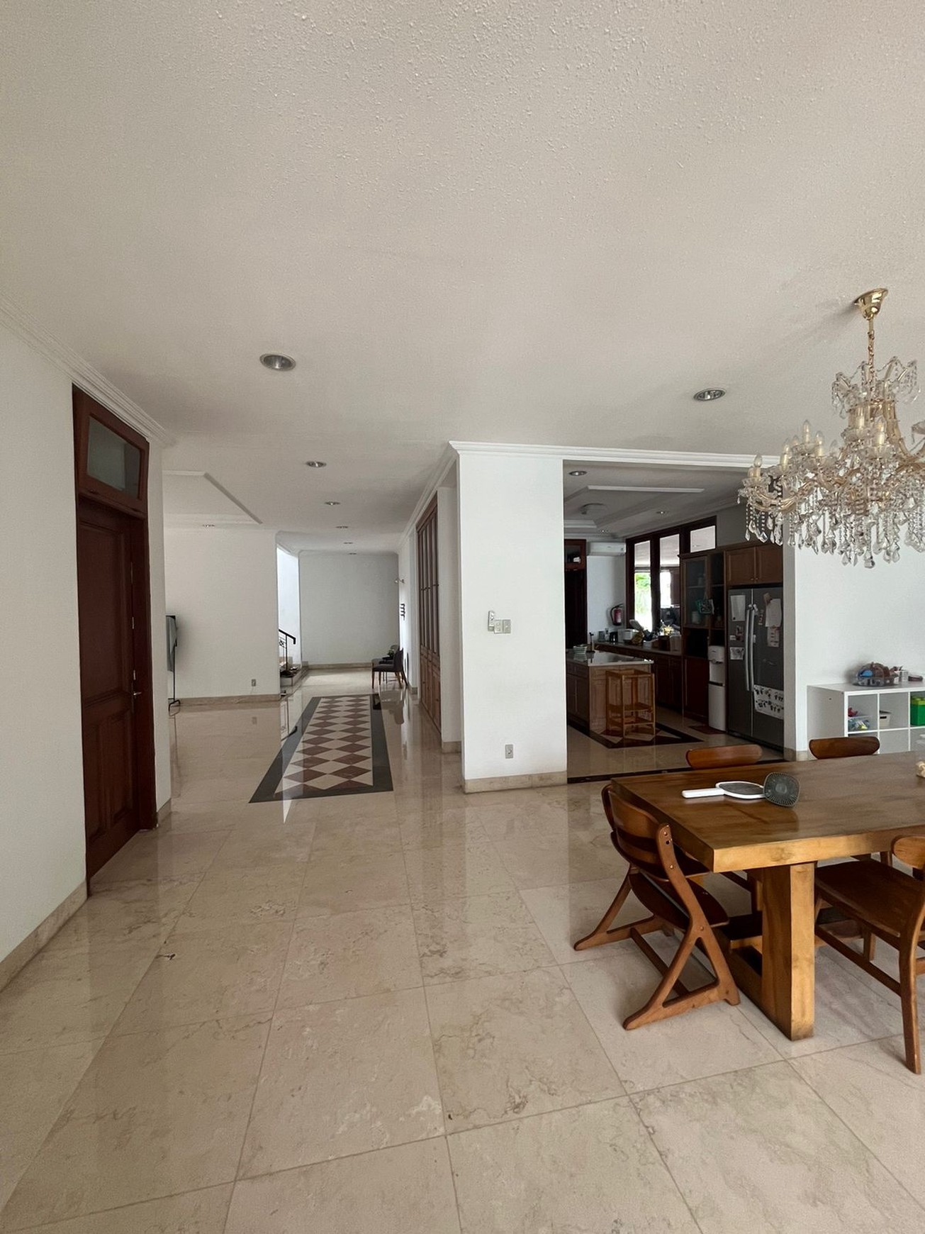 DIJUAL RUMAH LUX/MEWAH DI AREA PEJATEN