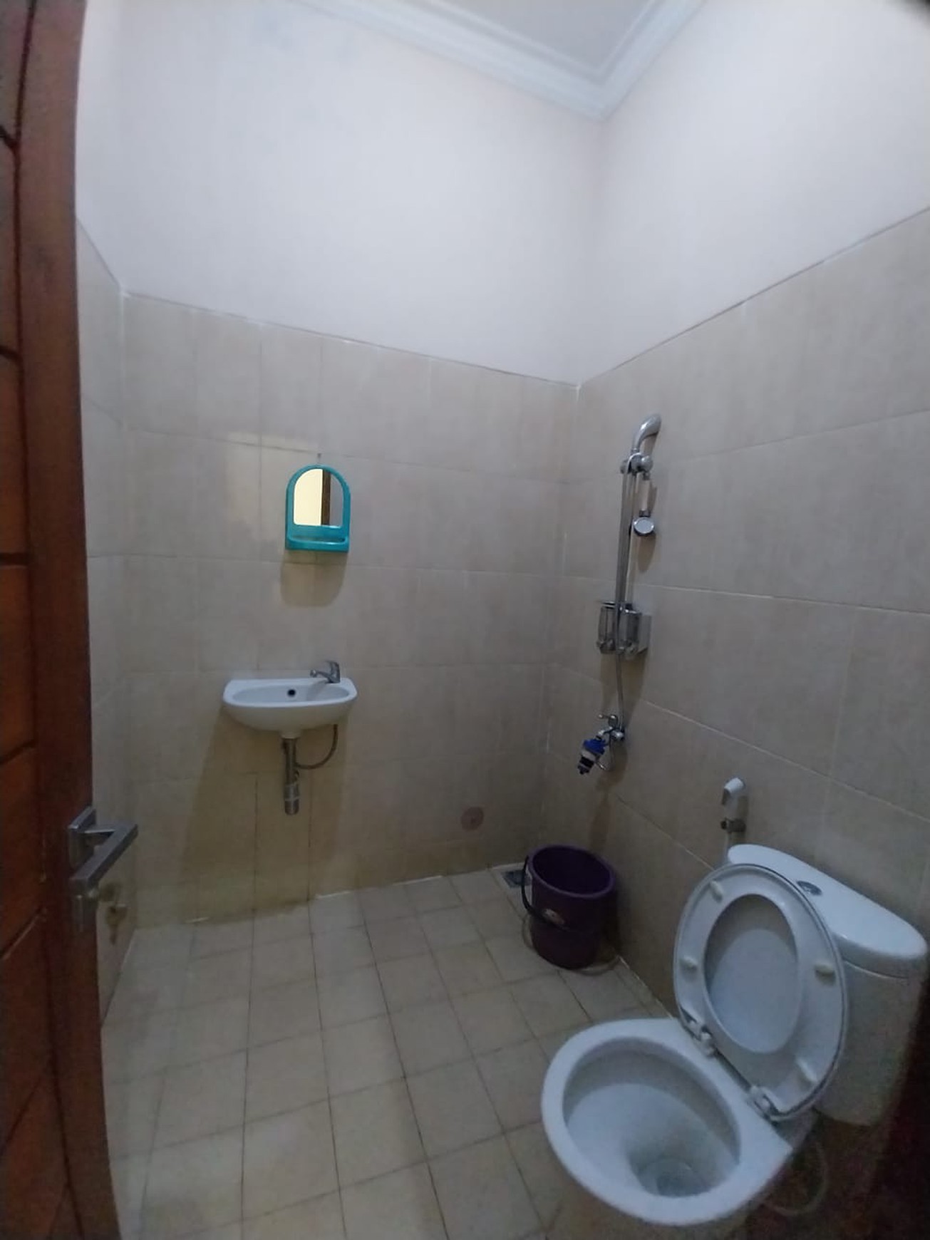 Rumah Semi Furnished Sukarame One Gate System