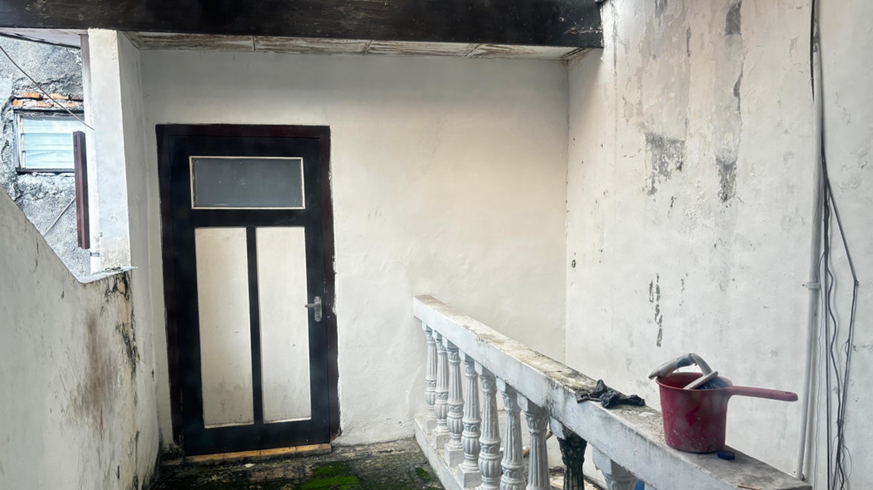 Rumah 2 Lantai Akses Jalan 2 Mobil Lega Dan Dekat Taman Di Tebet Barat, Hanya 5 Menit Ke Mall KoKas