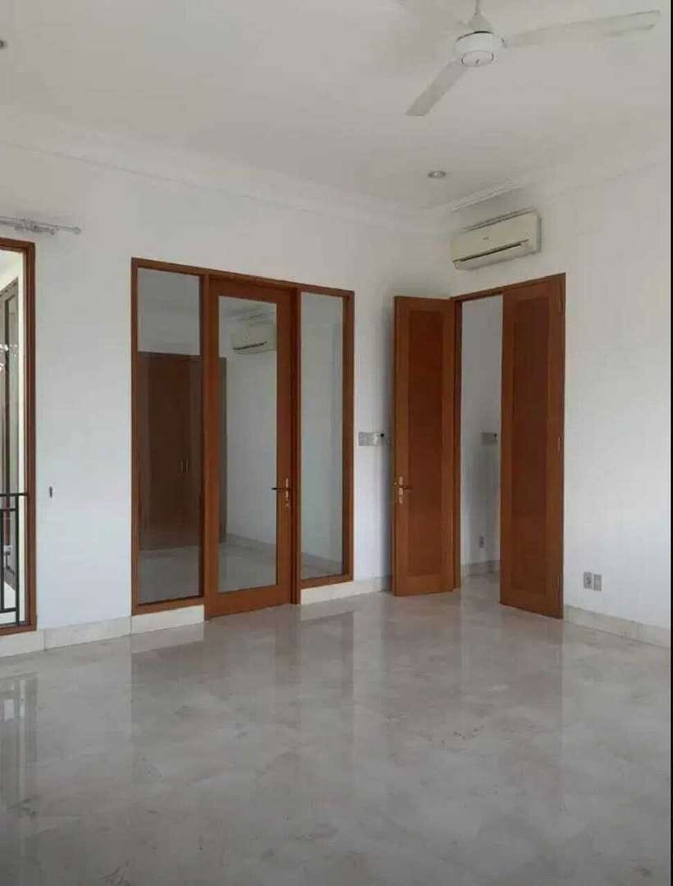 DIJUAL RUMAH LUX/MEWAH DI AREA CILANDAK
