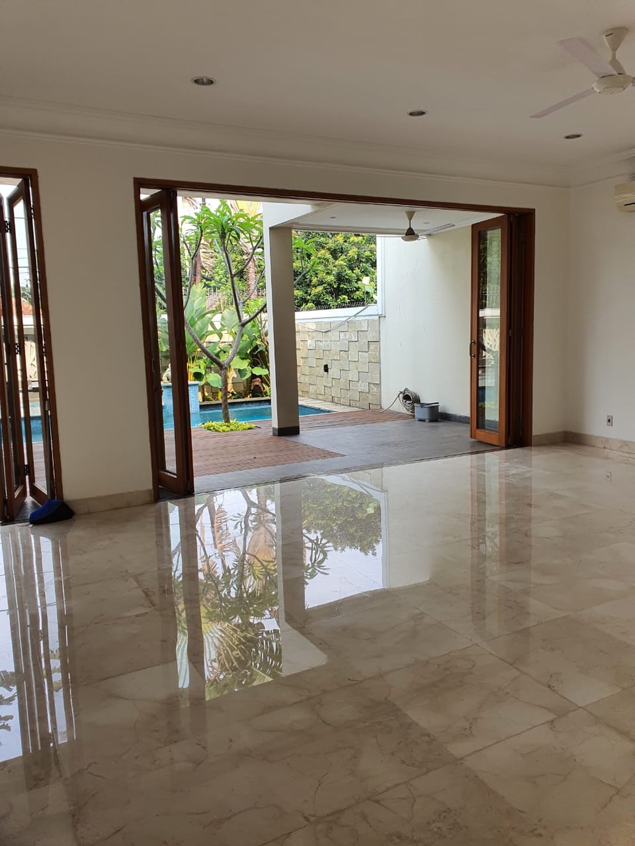 DIJUAL RUMAH LUX/MEWAH DI AREA CILANDAK