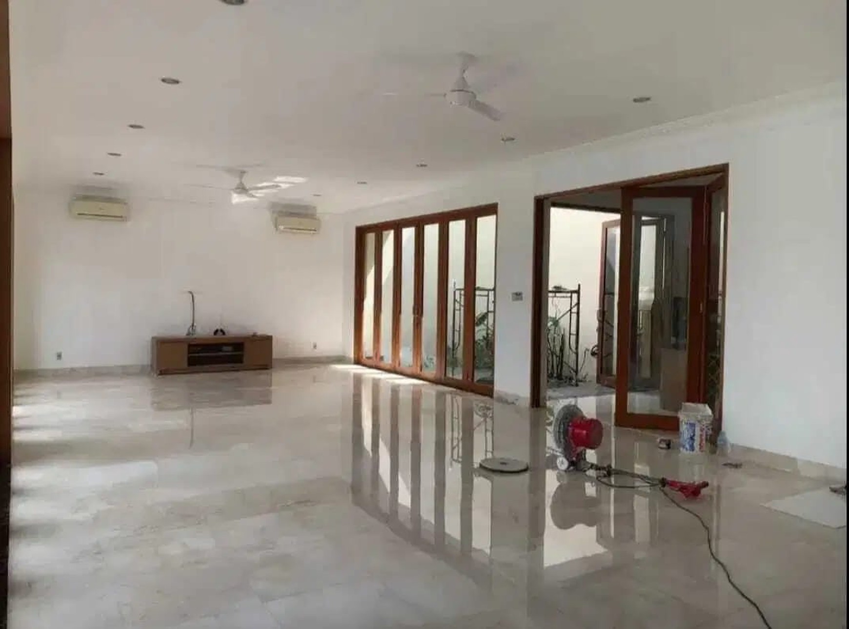 DIJUAL RUMAH LUX/MEWAH DI AREA CILANDAK