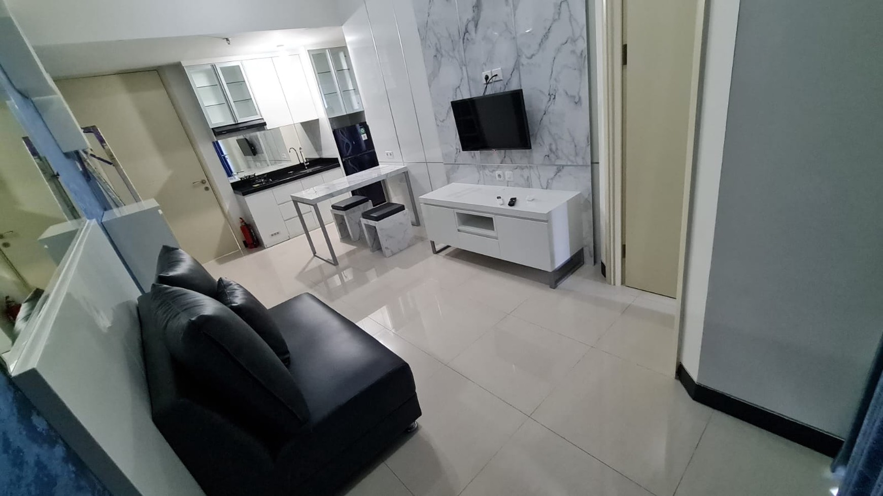DISEWAKAN APARTEMEN 2BR FULLY FURNISHED SIAP HUNI Apartment Amor Lt.33 , Pakuwon City 