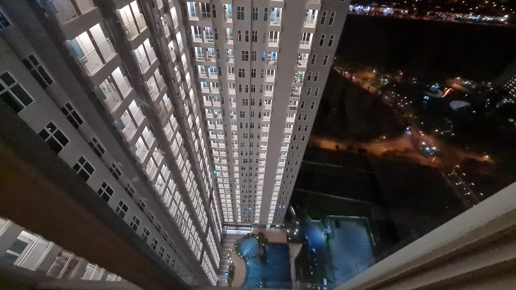 DISEWAKAN APARTEMEN 2BR FULLY FURNISHED SIAP HUNI Apartment Amor Lt.33 , Pakuwon City