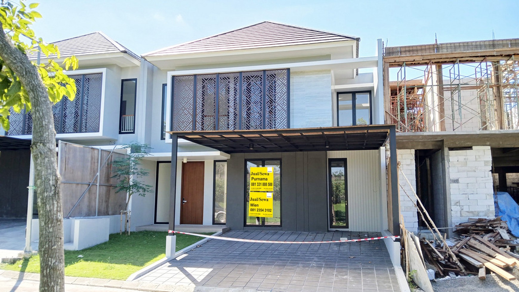 Rumah Baru Gress di Citraland Emerald Mansion Surabaya Barat, Minimalis Modern, 2 Lantai, Siap Huni... Disewakan Juga !!!