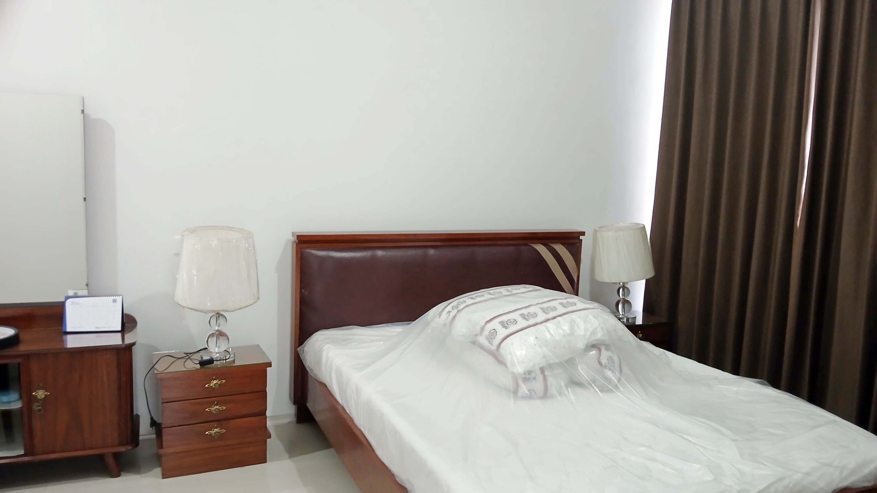 Rumah Baru Gress di Citraland Northwest Park Surabaya Barat Minimalis 2 Lantai Semi Furnished Siap Huni... View Depan Danau !!!