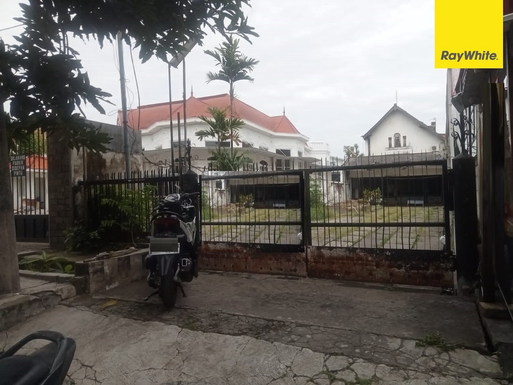 Dijual Rumah SHM Pusat Kota di Jalan Tegalsari Surabaya