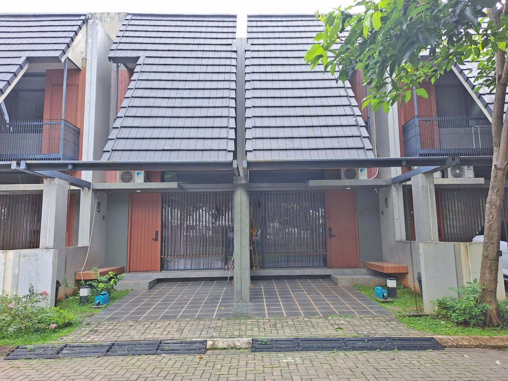 Rumah Minimalis di Fleek Haus BSD City