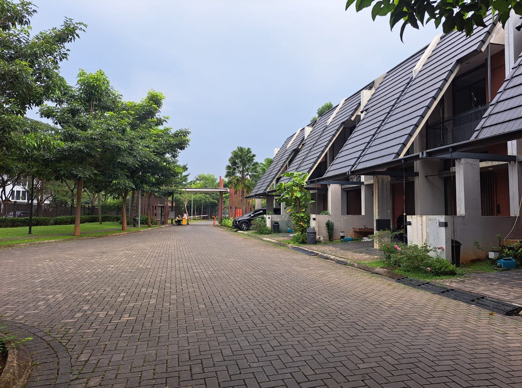 Rumah Minimalis di Fleek Haus BSD City