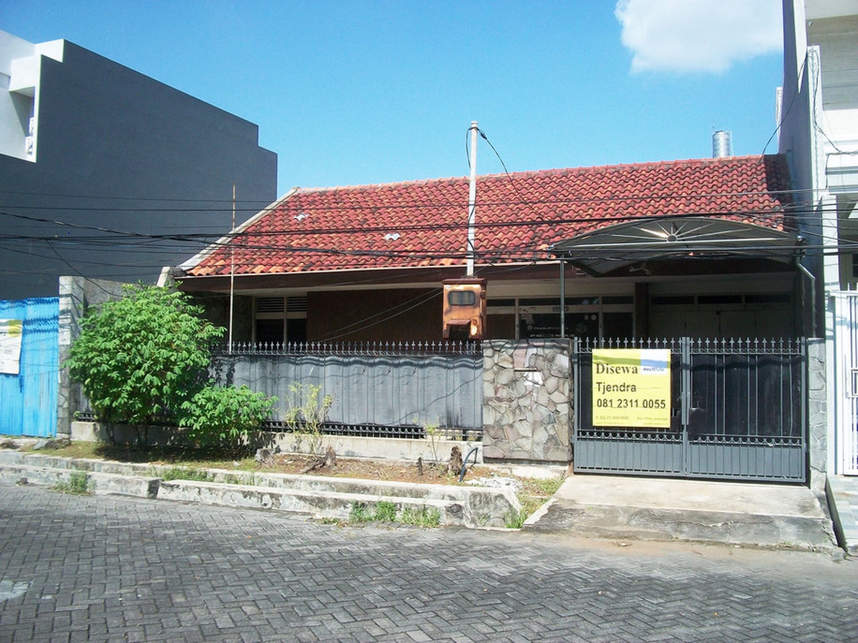 Rumah di Sidosermo Indah Surabaya Selatan, Jalan Kembar Utama, Bisa untuk Rumah Tinggal/Kantor, Usaha dsb - TS -