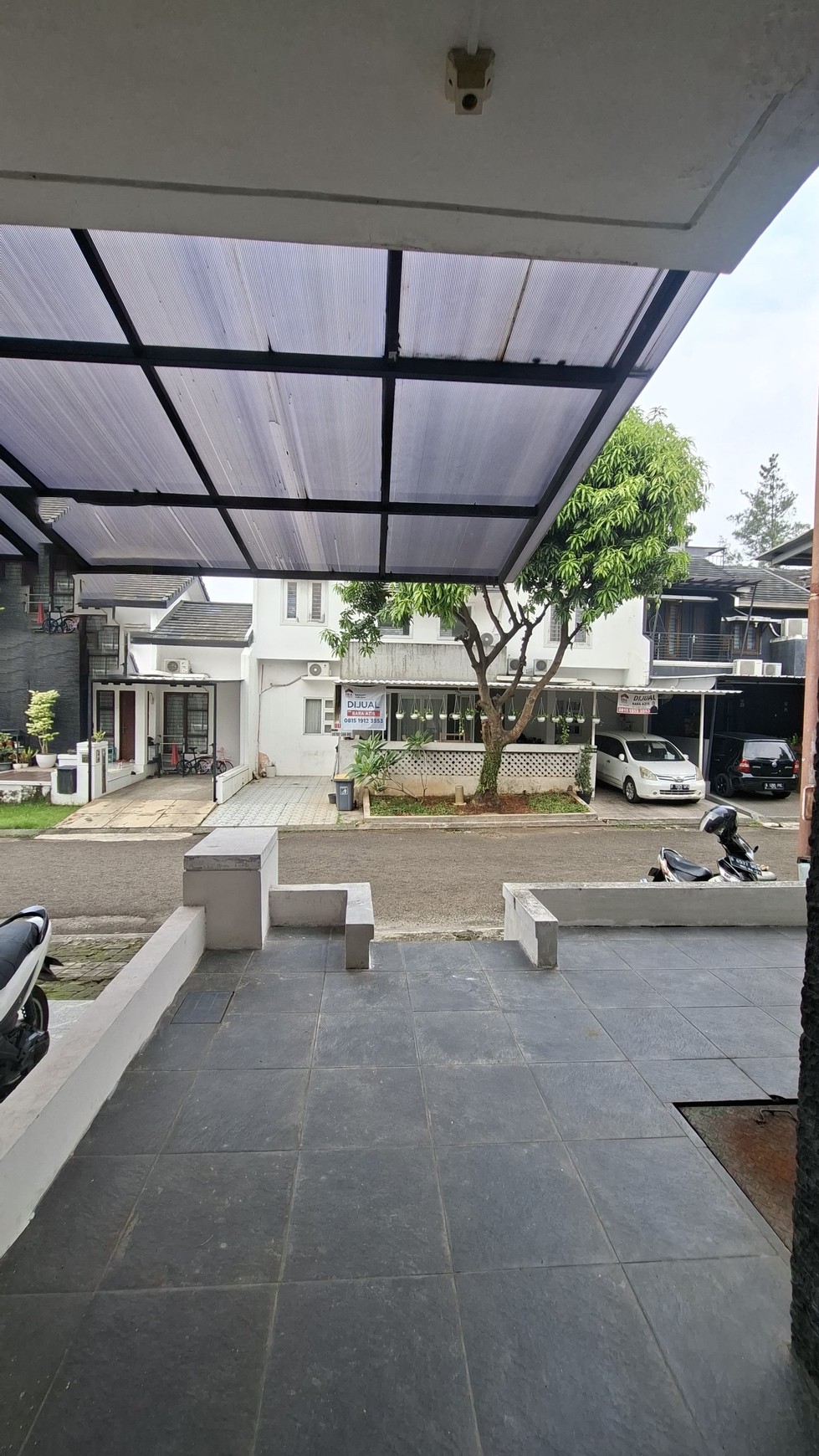 Rumah 1½ Lantai Siap Huni SHM Lokasi Strategis @Bintaro Sekor 9