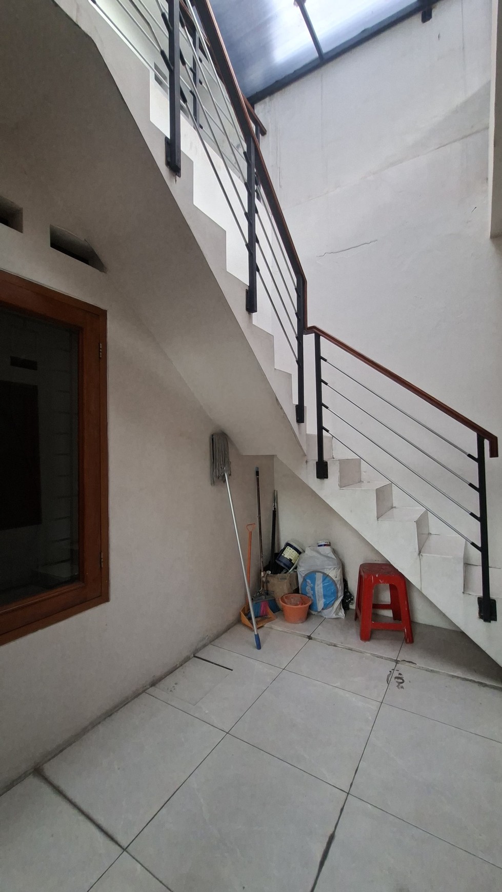 Rumah 1½ Lantai Siap Huni SHM Lokasi Strategis @Bintaro Sekor 9