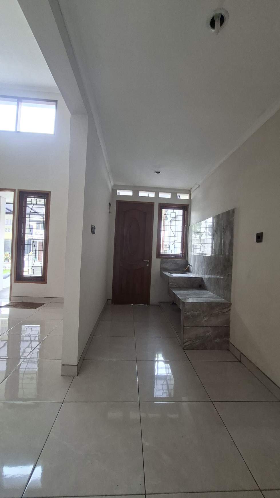 Rumah 1½ Lantai Siap Huni SHM Lokasi Strategis @Bintaro Sekor 9
