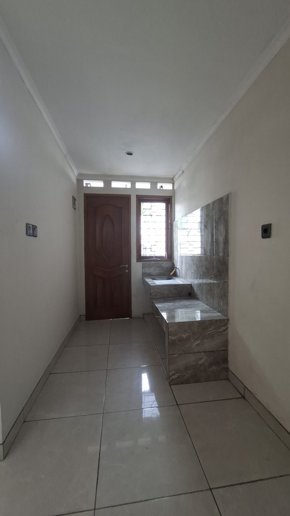 Rumah 1½ Lantai Siap Huni SHM Lokasi Strategis @Bintaro Sekor 9
