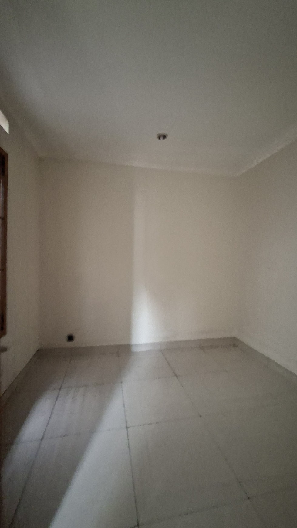 Rumah 1½ Lantai Siap Huni SHM Lokasi Strategis @Bintaro Sekor 9