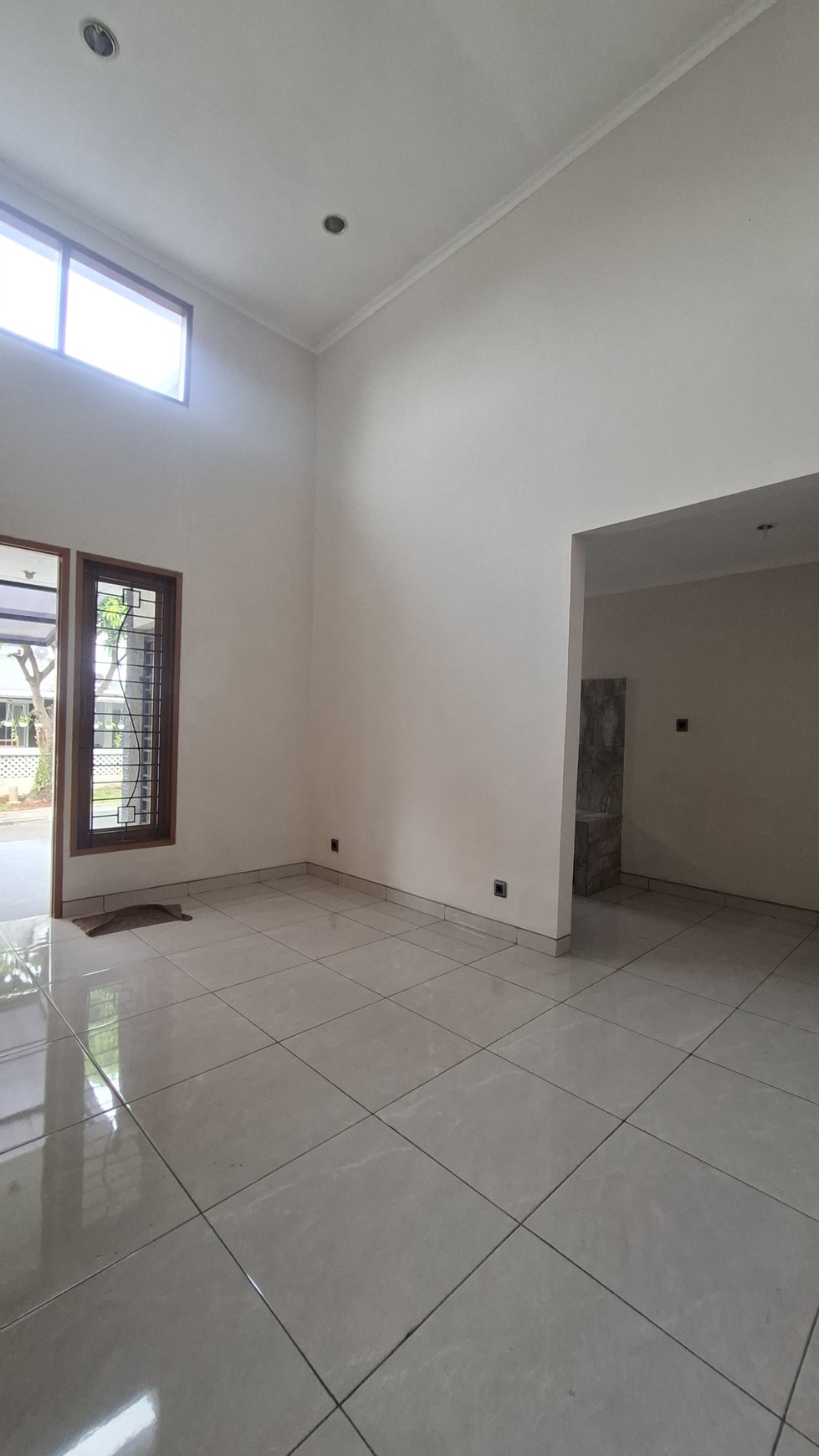 Rumah 1½ Lantai Siap Huni SHM Lokasi Strategis @Bintaro Sekor 9