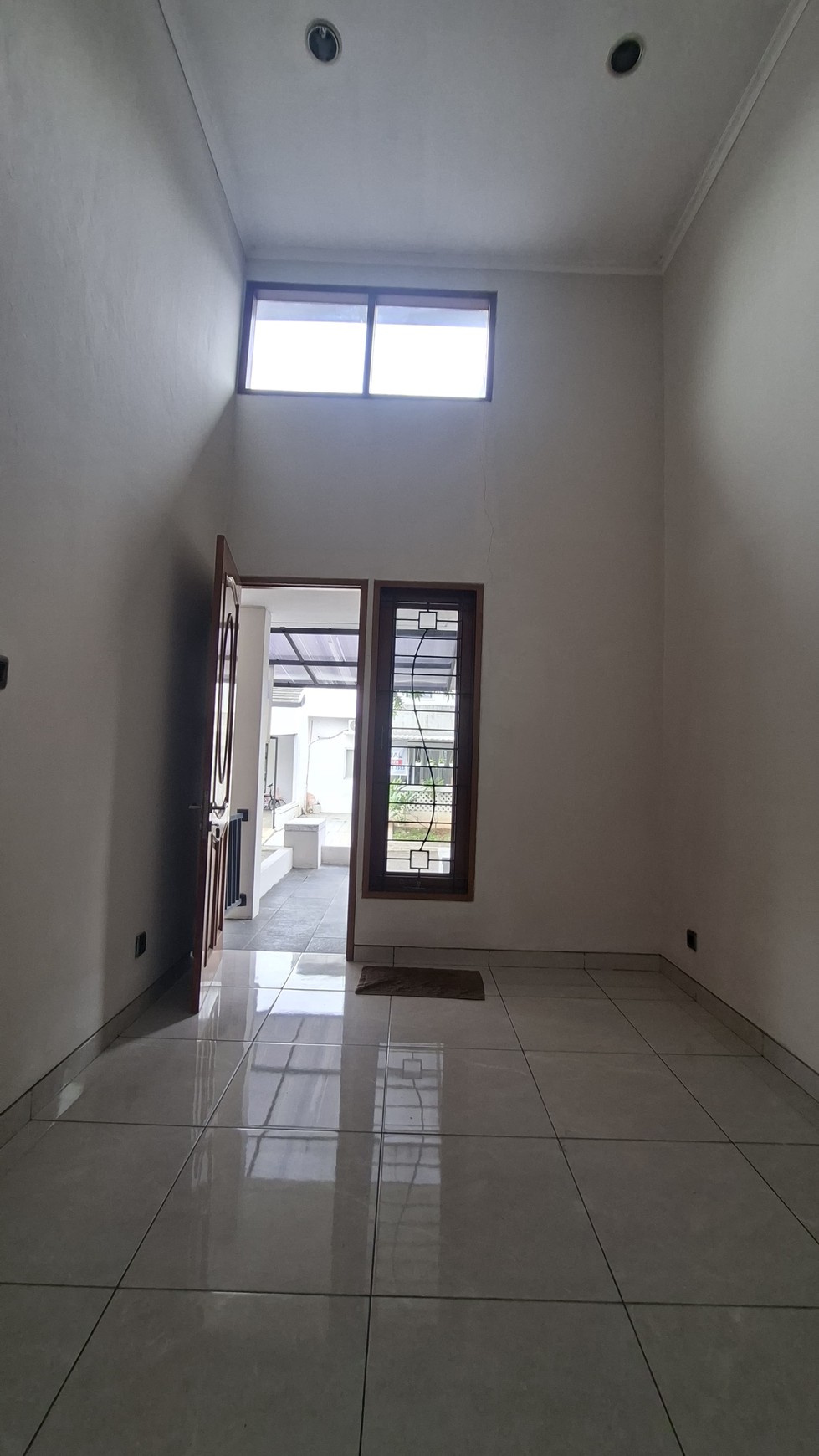 Rumah 1½ Lantai Siap Huni SHM Lokasi Strategis @Bintaro Sekor 9