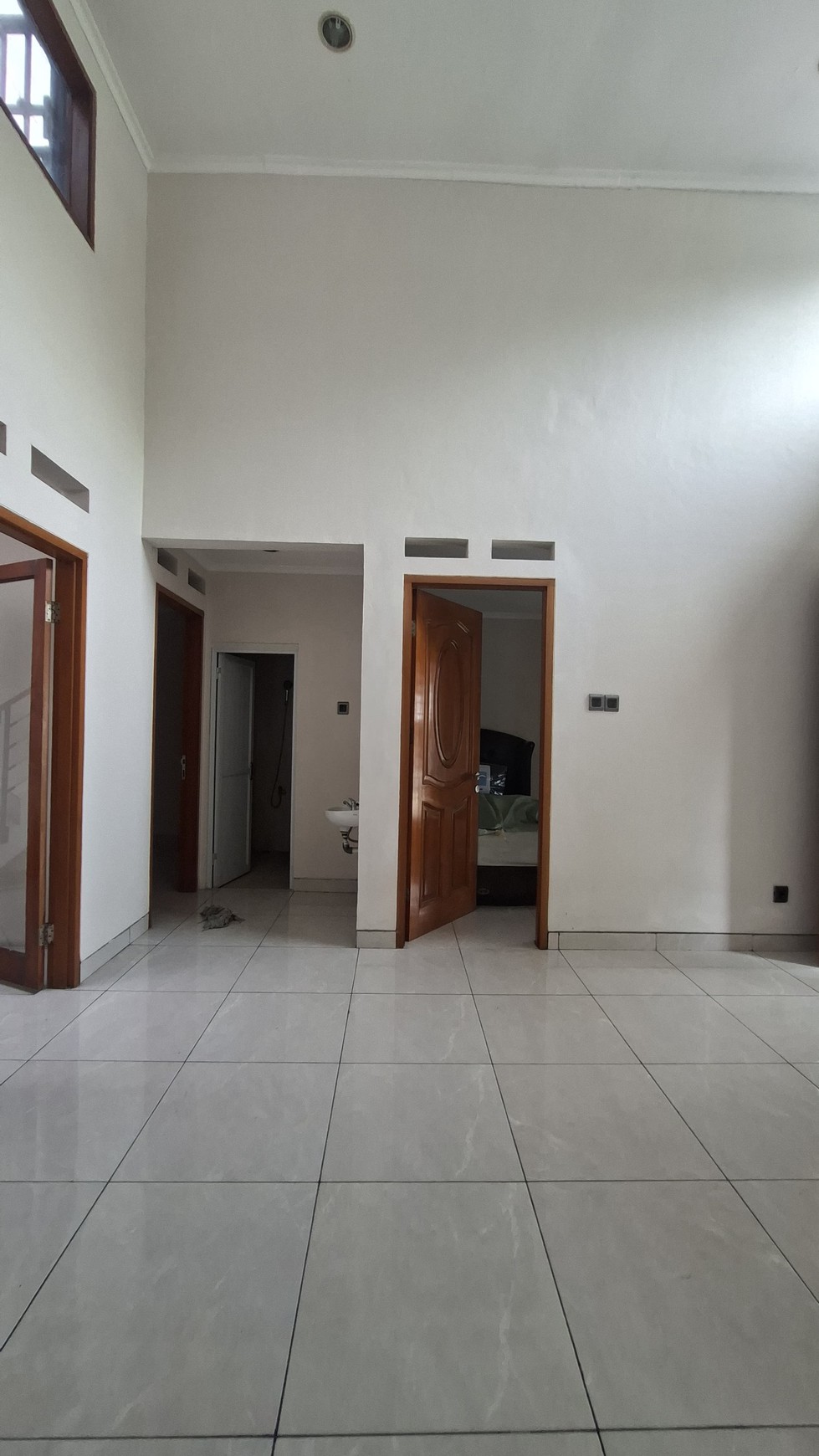 Rumah 1½ Lantai Siap Huni SHM Lokasi Strategis @Bintaro Sekor 9