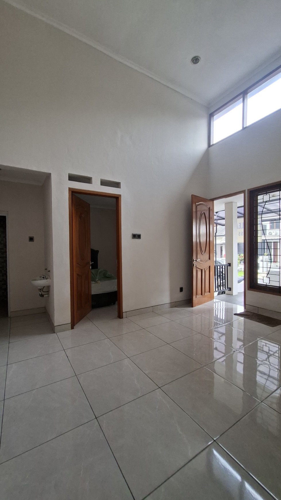 Rumah 1½ Lantai Siap Huni SHM Lokasi Strategis @Bintaro Sekor 9